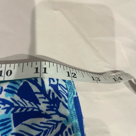 Lilly‎ Pulitzer luxletic blue and white cropped legging size XS EUC - Picture 6 of 7